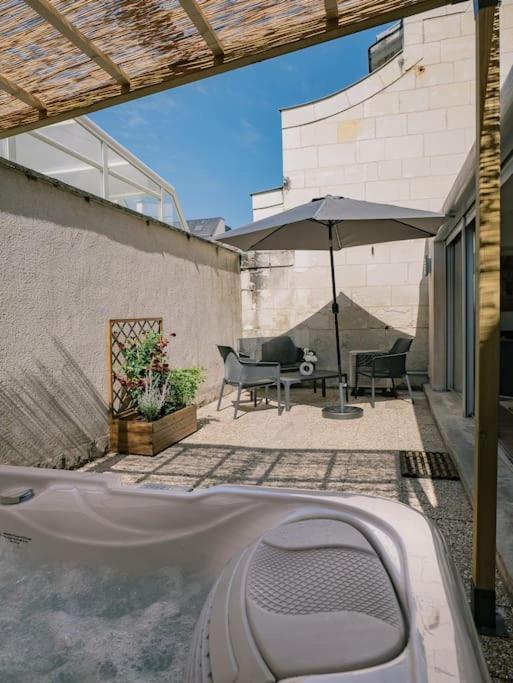 Jacuzzi Et Terrasse